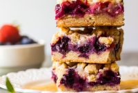 Summer Berry Streusel Bars