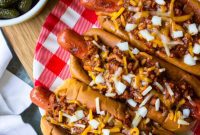 Legendary Chili Dogs