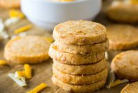 Golden Cheddar Crisps