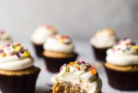 Aromatic Earl Grey Cupcakes with Silky Vanilla Bean Buttercream
