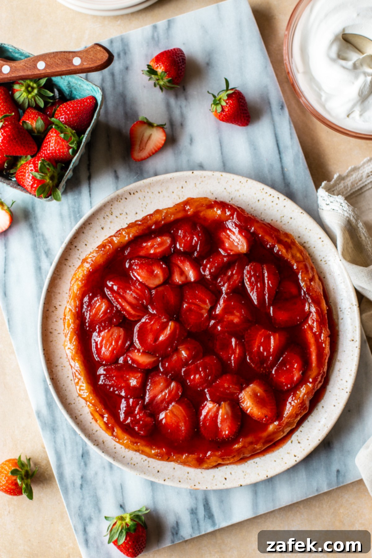 Blushing Strawberry Caramel Tart 1 featured 27963