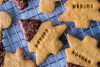Chocolate-Kissed Gingerbread Shortbread Cookies