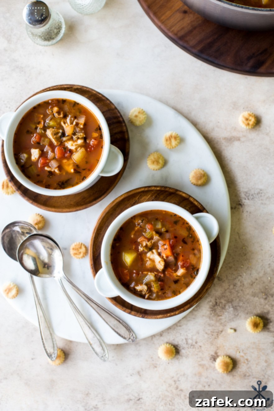 Manhattan's Red Clam Chowder 1 featured 31232