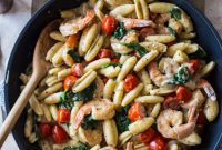 Creamy Garlic Shrimp Pasta with Sun-Kissed Tomatoes and Tender Spinach