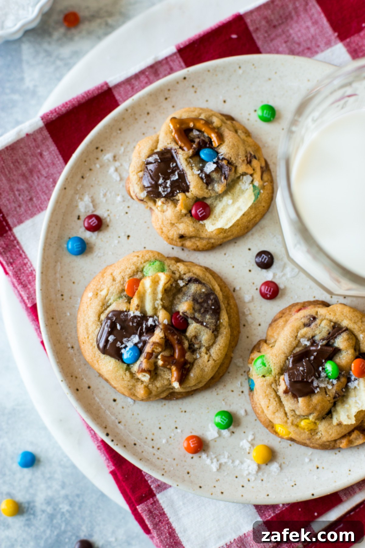 Kitchen Sink Cookies 1 featured 40450