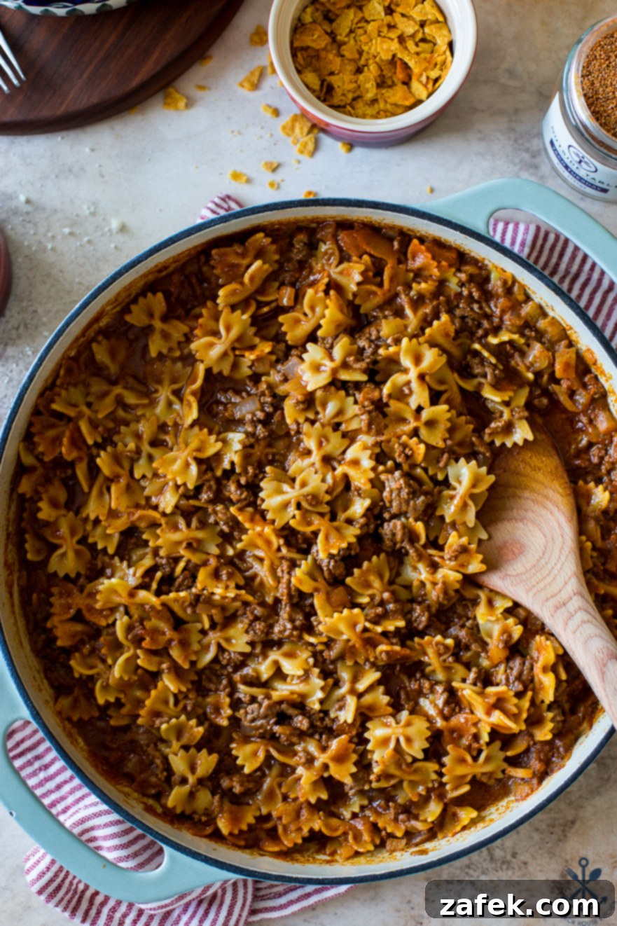 Creamy One-Pan Taco Beef Pasta 1 featured 48254