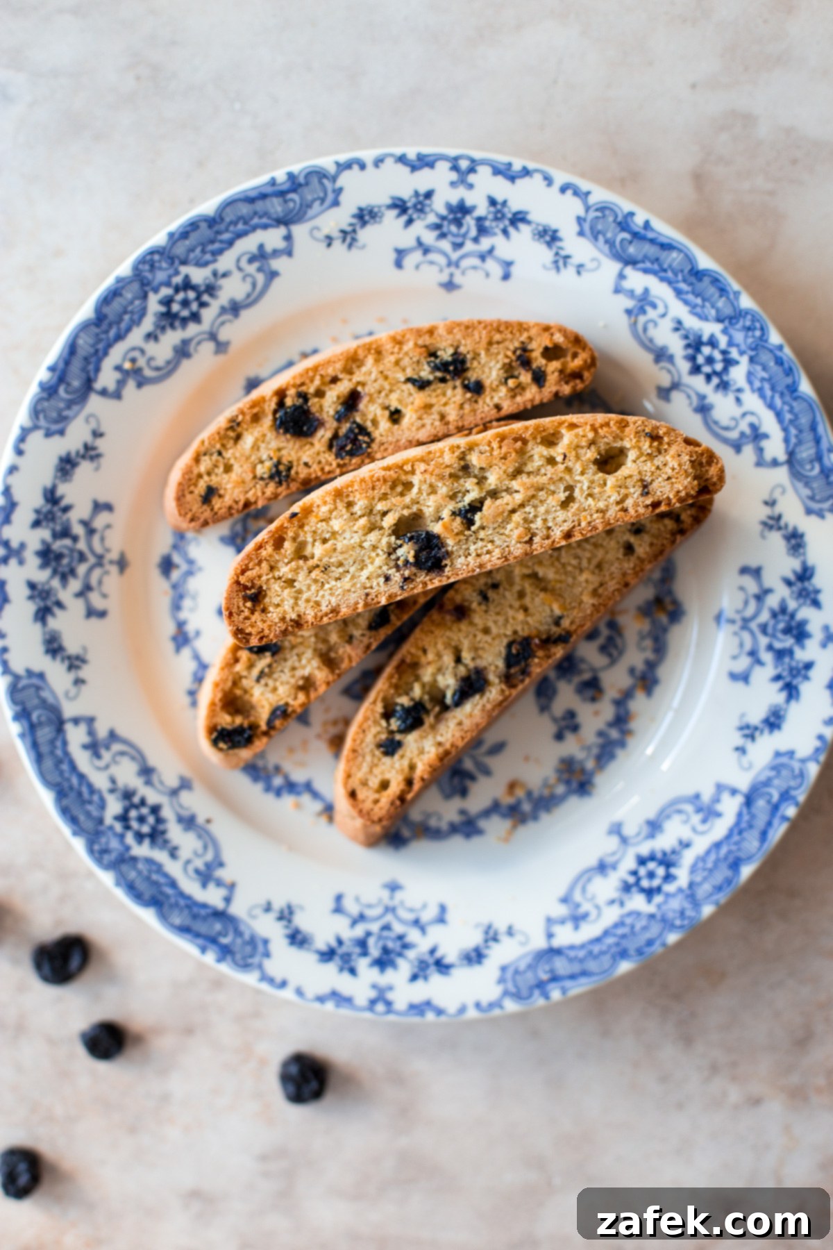 Zesty Blueberry Lemon Biscotti 1 featured 87714