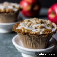 Apple Spice Crumb Muffins
