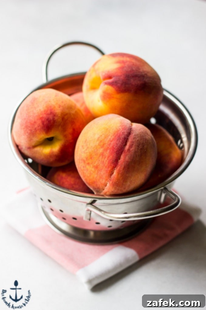 Sweet Peach and Crunchy Praline Cheesecake Parfaits 4 Peach Praline No-Bake Cheesecake Parfaits