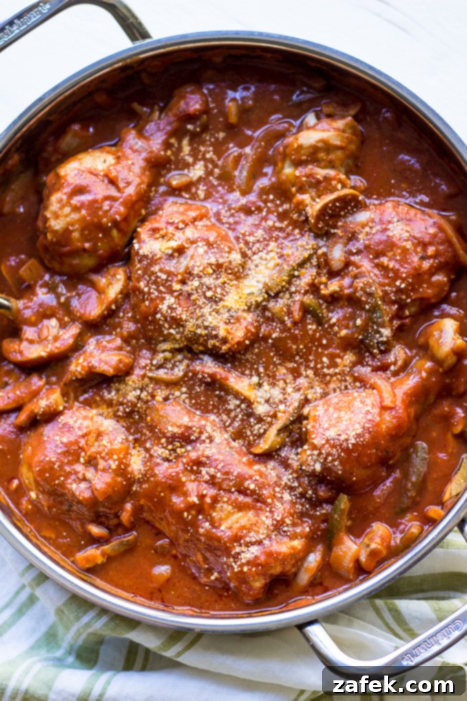 Vibrant Chicken Cacciatore 2 Classic Chicken Cacciatore served in a skillet