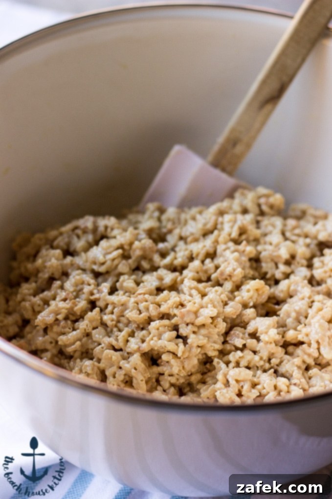 Tropical Crisp 6 Serving Plantation Crunch in mini paper cups